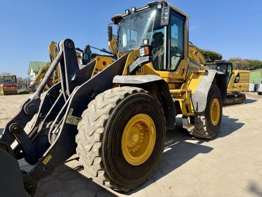 Volvo L120F - Chargeuse sur pneus: photos 2 Volvo L120F - Chargeuse sur pneus: photos 2