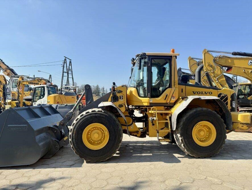 Volvo L120F - Chargeuse sur pneus: photos 3 Volvo L120F - Chargeuse sur pneus: photos 3