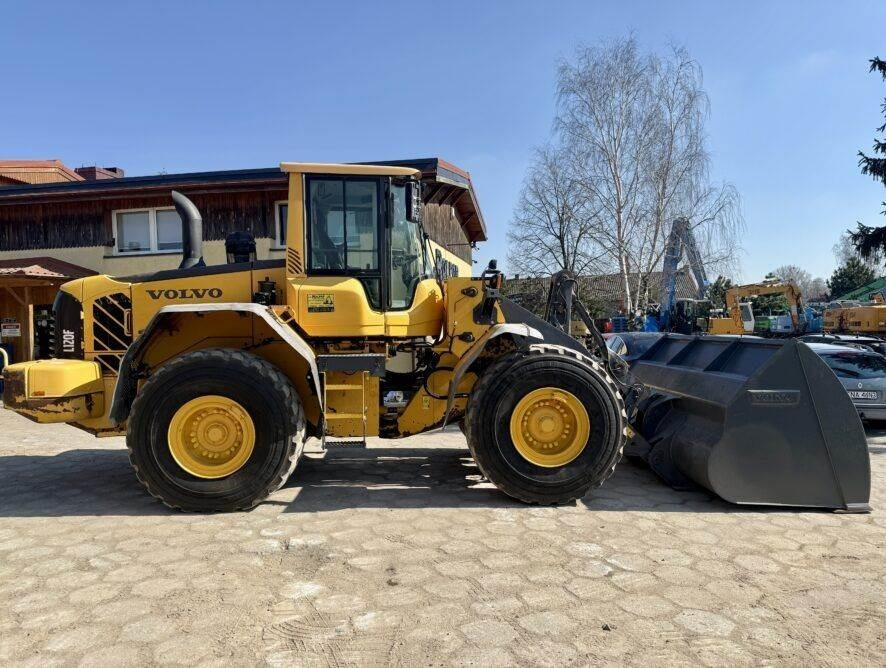 Volvo L120F - Chargeuse sur pneus: photos 5 Volvo L120F - Chargeuse sur pneus: photos 5
