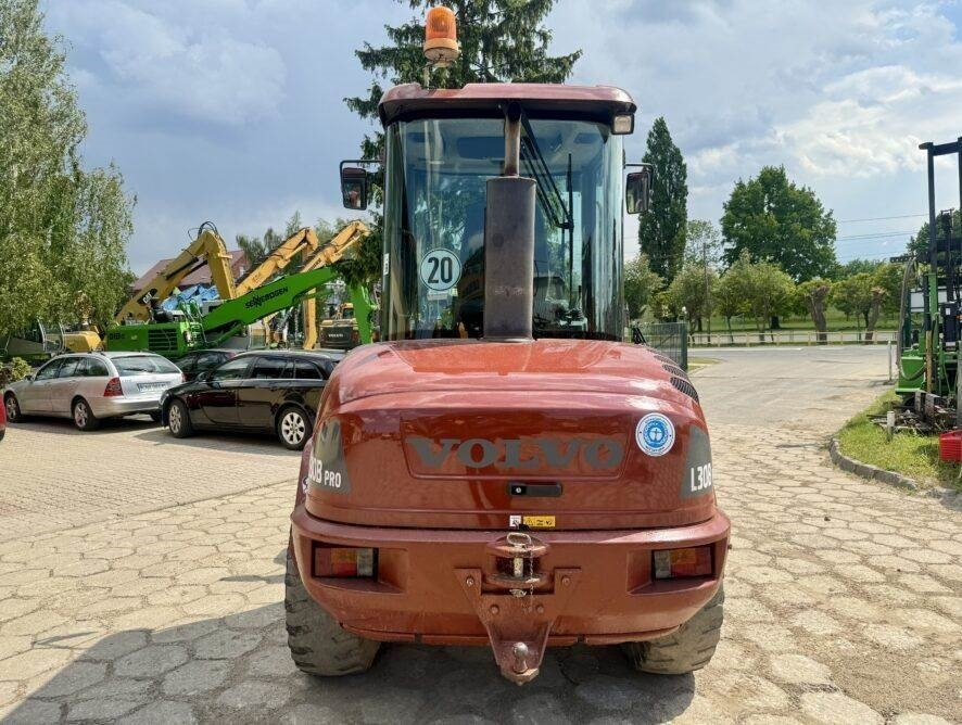 Volvo L30B Pro - Chargeuse sur pneus: photos 5 Volvo L30B Pro - Chargeuse sur pneus: photos 5