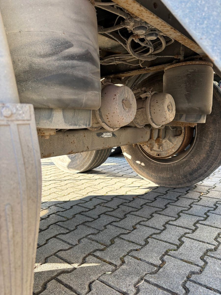 Carnehl Tandem /BPW/ Luftfederung/ Rollplane Carnehl Tandem /BPW/ Luftfederung/ Rollplane - Remorque benne: photos 5 Carnehl Tandem /BPW/ Luftfederung/ Rollplane Carnehl Tandem /BPW/ Luftfederung/ Rollplane - Remorque benne: photos 5