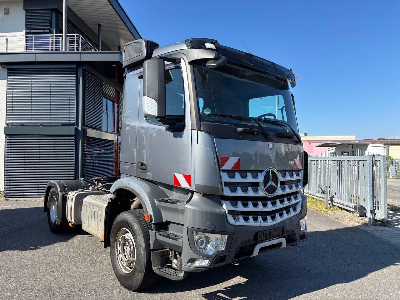 Mercedes-Benz Arocs 1842 Retarder/Kipphyd./Klima - Tracteur routier: photos 3 Mercedes-Benz Arocs 1842 Retarder/Kipphyd./Klima - Tracteur routier: photos 3