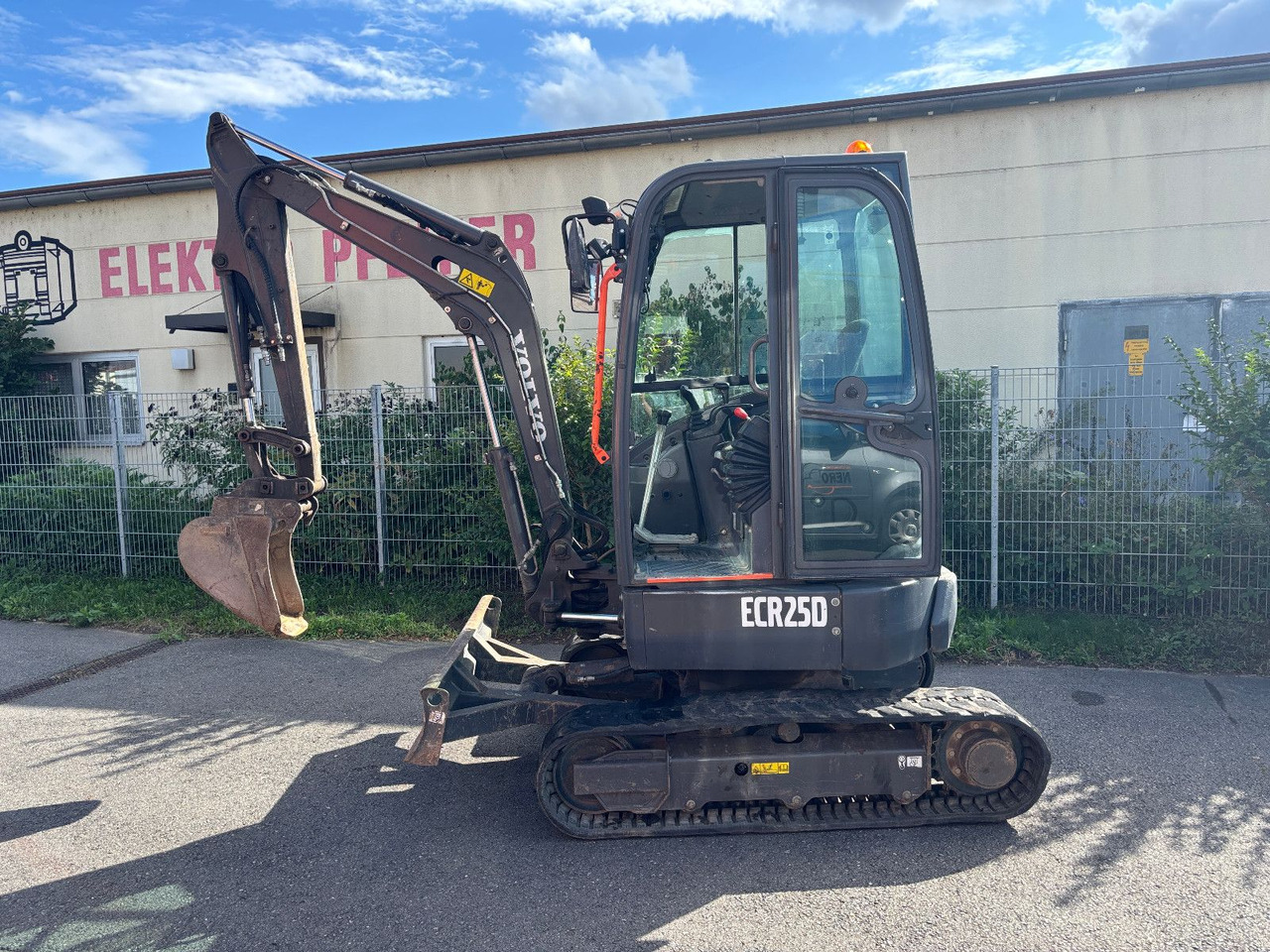 Volvo ECR 25 D - Mini pelle: photos 1 Volvo ECR 25 D - Mini pelle: photos 1