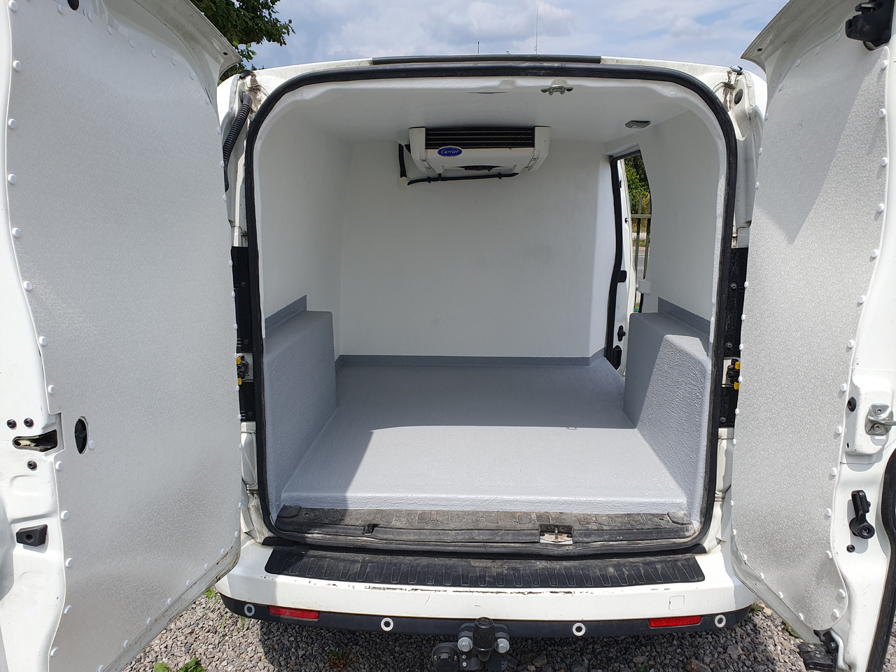 FIAT DOBLO LONG CHLODNIA carrier+230v KLIMA EURO6 - Véhicule utilitaire frigorifique: photos 2 FIAT DOBLO LONG CHLODNIA carrier+230v KLIMA EURO6 - Véhicule utilitaire frigorifique: photos 2