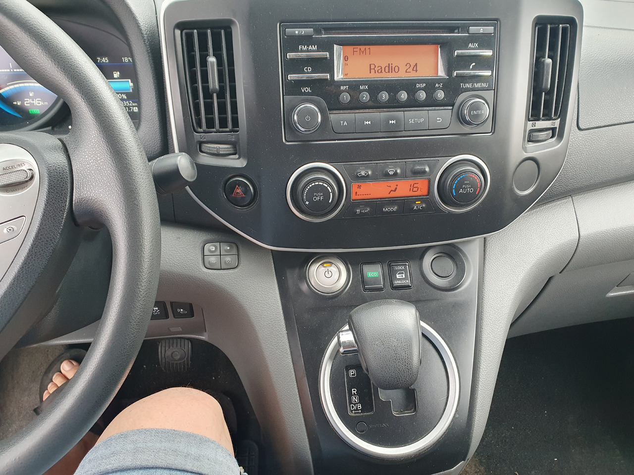 Nissan e-NV200 ELEKTRYK 40 Kwh 250 -300 km klima kamera - Fourgonnette, Utilitaire électrique: photos 4 Nissan e-NV200 ELEKTRYK 40 Kwh 250 -300 km klima kamera - Fourgonnette, Utilitaire électrique: photos 4