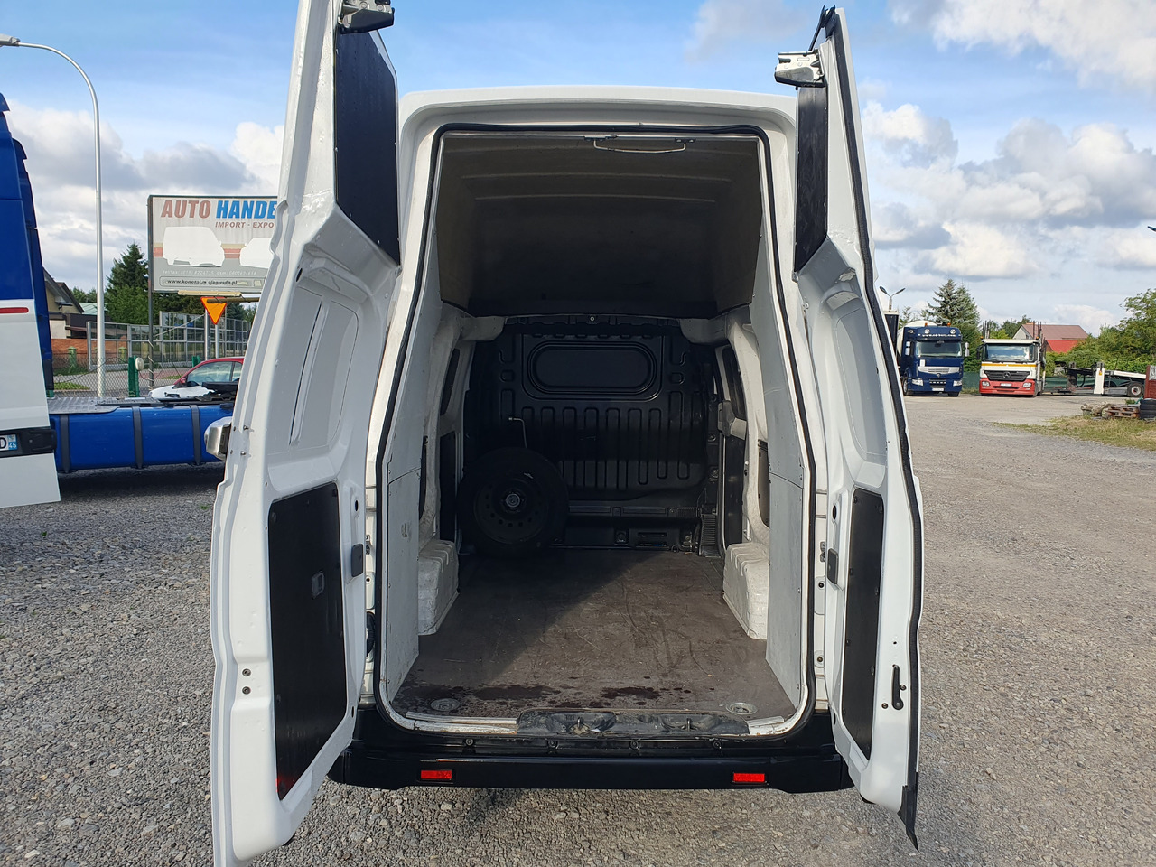 Nissan e-NV200 ELEKTRYK 40 Kwh 250 -300 km klima kamera - Fourgonnette, Utilitaire électrique: photos 3 Nissan e-NV200 ELEKTRYK 40 Kwh 250 -300 km klima kamera - Fourgonnette, Utilitaire électrique: photos 3