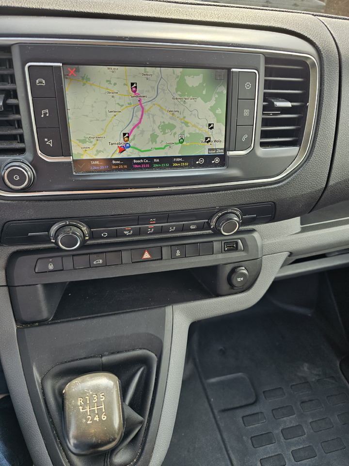 PEUGEOT Expert CHLODNIA CARRIER KLIMA EURO6 - Véhicule utilitaire frigorifique: photos 5 PEUGEOT Expert CHLODNIA CARRIER KLIMA EURO6 - Véhicule utilitaire frigorifique: photos 5