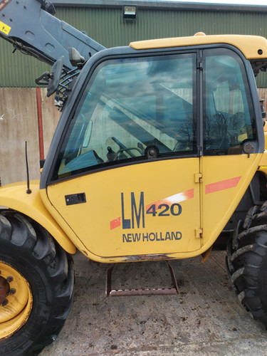 2000 New Holland LM420 - Chariot télescopique: photos 3 2000 New Holland LM420 - Chariot télescopique: photos 3