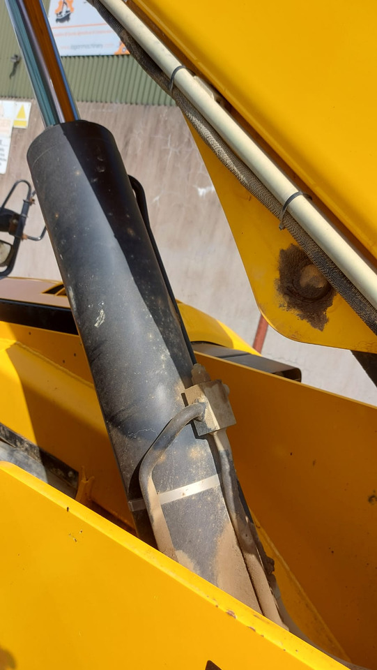 JCB 540-140 - Chariot télescopique: photos 4 JCB 540-140 - Chariot télescopique: photos 4