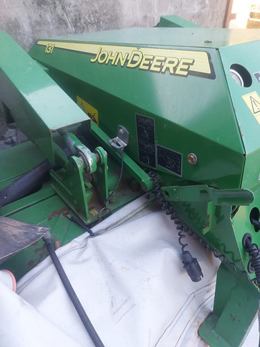 John Deere 131 - Faucheuse: photos 5 John Deere 131 - Faucheuse: photos 5