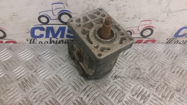 Bosch Rexroth Hydraulic Power Steering Pump 510625366; 1515105033 - Pompe de support pour Tracteur agricole: photos 1 Bosch Rexroth Hydraulic Power Steering Pump 510625366; 1515105033 - Pompe de support pour Tracteur agricole: photos 1