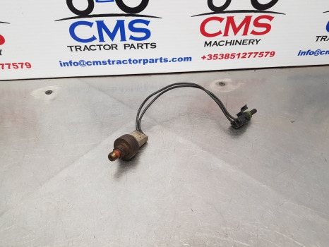Case 5140, 5120, 5130, 5140, 5150 Pressure Switch 144467a2 - Système électrique: photos 1 Case 5140, 5120, 5130, 5140, 5150 Pressure Switch 144467a2 - Système électrique: photos 1