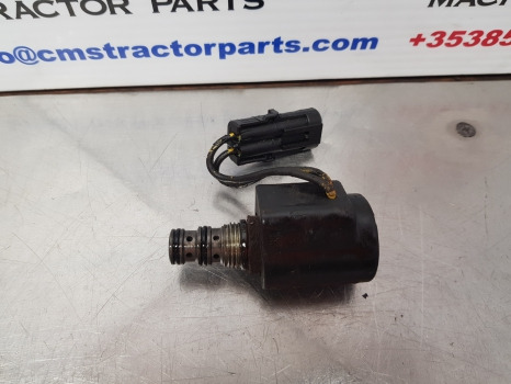 Case Maxxum 5140, Case 5000, Magnum Series, Solenoid Valve 110415a1 - Capteur: photos 2 Case Maxxum 5140, Case 5000, Magnum Series, Solenoid Valve 110415a1 - Capteur: photos 2