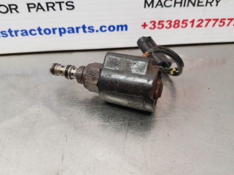 Case Maxxum 5140, Case 5000, Magnum Series, Solenoid Valve 1971474c3 - Capteur: photos 2 Case Maxxum 5140, Case 5000, Magnum Series, Solenoid Valve 1971474c3 - Capteur: photos 2