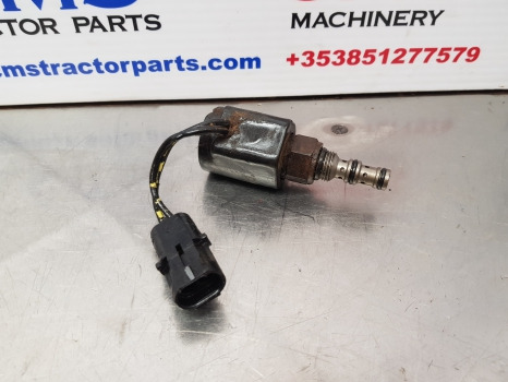 Case Maxxum 5140, Case 5000, Magnum Series, Solenoid Valve 1971474c3 - Capteur: photos 4 Case Maxxum 5140, Case 5000, Magnum Series, Solenoid Valve 1971474c3 - Capteur: photos 4