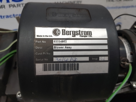 Case New Holland Tm, Mxm Cab Climate Control Assy 82034850, 82034852, 87701044 - Chauffage/ Ventilation pour Tracteur agricole: photos 4 Case New Holland Tm, Mxm Cab Climate Control Assy 82034850, 82034852, 87701044 - Chauffage/ Ventilation pour Tracteur agricole: photos 4