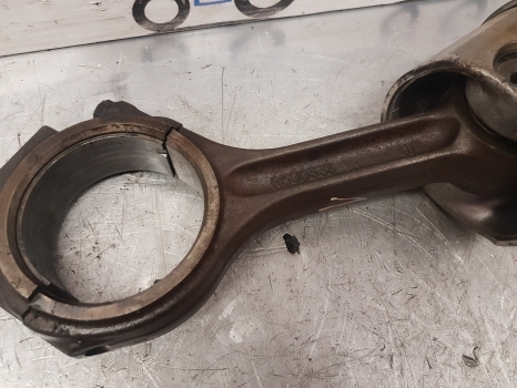 Claas 836 John Deere Engine Connecting Rod 6005024536, R500335, Re500608 - Bielle pour Tracteur agricole: photos 2 Claas 836 John Deere Engine Connecting Rod 6005024536, R500335, Re500608 - Bielle pour Tracteur agricole: photos 2