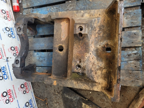 Claas Ares 500, 600, 800 Series 656 Rx Rz Front Axle Support Bolster 7700098196 - Suspension: photos 2 Claas Ares 500, 600, 800 Series 656 Rx Rz Front Axle Support Bolster 7700098196 - Suspension: photos 2