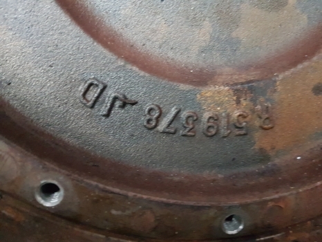 Claas Ares 600 Arion 400, 500, 600 S 640 Flywheel 7700071329, R519378, Re522485 - Volant moteur pour Tracteur agricole: photos 4 Claas Ares 600 Arion 400, 500, 600 S 640 Flywheel 7700071329, R519378, Re522485 - Volant moteur pour Tracteur agricole: photos 4