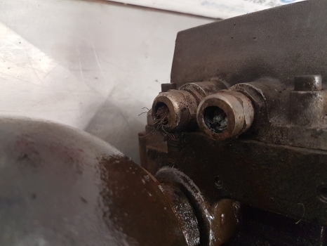 Claas Ares 836, 815, 816, 826 Suspension Controle Valve Parts Only 7700061891 - Suspension pour Tracteur agricole: photos 5 Claas Ares 836, 815, 816, 826 Suspension Controle Valve Parts Only 7700061891 - Suspension pour Tracteur agricole: photos 5