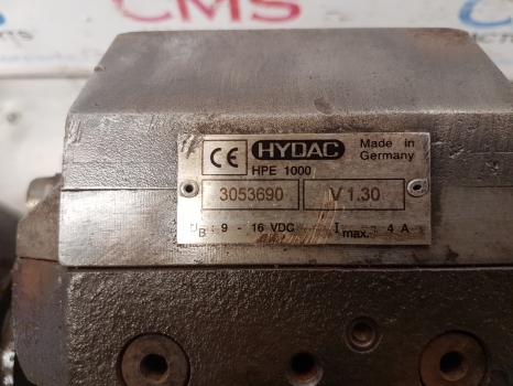 Claas Ares 836, 815, 816, 826 Suspension Controle Valve Parts Only 7700061891 - Suspension pour Tracteur agricole: photos 4 Claas Ares 836, 815, 816, 826 Suspension Controle Valve Parts Only 7700061891 - Suspension pour Tracteur agricole: photos 4