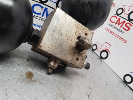 Claas Arion 500, 600 Series 640 Brake Valve, Safety Block 0021603450, 0021603451 - Valve de frein pour Tracteur agricole: photos 4 Claas Arion 500, 600 Series 640 Brake Valve, Safety Block 0021603450, 0021603451 - Valve de frein pour Tracteur agricole: photos 4