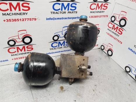 Claas Arion 500, 600 Series 640 Brake Valve, Safety Block 0021603450, 0021603451 - Valve de frein pour Tracteur agricole: photos 5 Claas Arion 500, 600 Series 640 Brake Valve, Safety Block 0021603450, 0021603451 - Valve de frein pour Tracteur agricole: photos 5