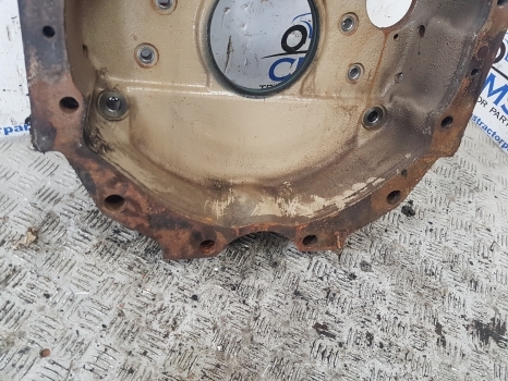 Claas Arion 600, Ares 500, 600 Ser Engine Flywheel Housing R518126, 7700069673 - Volant moteur pour Tracteur agricole: photos 4 Claas Arion 600, Ares 500, 600 Ser Engine Flywheel Housing R518126, 7700069673 - Volant moteur pour Tracteur agricole: photos 4