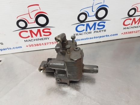 Claas Arion 640, 500, 600, Axion 950 Brake Valve Assy 0021505602, 0021514903 - Valve de frein pour Machine agricole: photos 4 Claas Arion 640, 500, 600, Axion 950 Brake Valve Assy 0021505602, 0021514903 - Valve de frein pour Machine agricole: photos 4