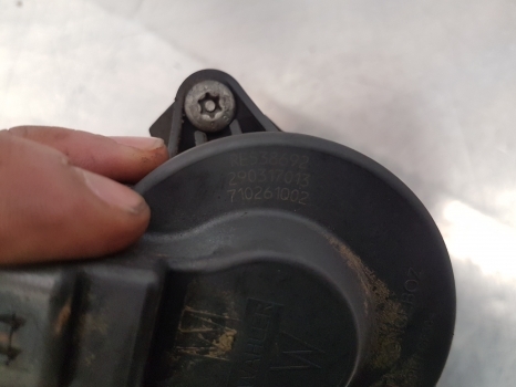 Claas Arion 640, 500, 600 Hexashift, Cmatic Egr Valve 0011469720, Re538692 - Valve pour Tracteur agricole: photos 5 Claas Arion 640, 500, 600 Hexashift, Cmatic Egr Valve 0011469720, Re538692 - Valve pour Tracteur agricole: photos 5