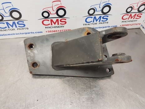 Claas Arion 640, 500, 600, Hexashift, Cmatic Top Link Bracket Lhs 0021608191 - Suspension de cabine pour Tracteur agricole: photos 1 Claas Arion 640, 500, 600, Hexashift, Cmatic Top Link Bracket Lhs 0021608191 - Suspension de cabine pour Tracteur agricole: photos 1