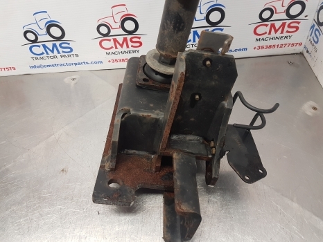 Claas Arion 640, 600, 500 Cab Back Suspension Support Assy Rhs 0021500984 - Suspension de cabine pour Machine agricole: photos 3 Claas Arion 640, 600, 500 Cab Back Suspension Support Assy Rhs 0021500984 - Suspension de cabine pour Machine agricole: photos 3
