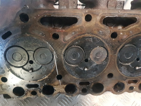Culasse pour Machine agricole Deutz Agrotron 110, Mk3, Agroplus100, Engine Cylinder Head 04255429, 04254038: photos 10