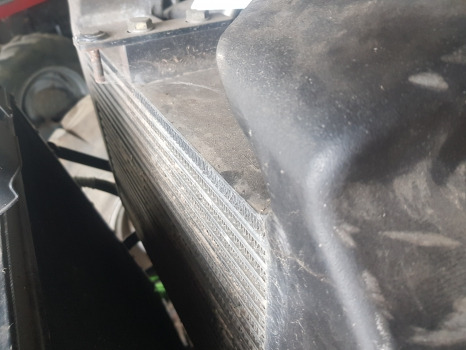 Deutz Agrotron M620, M610, M615, M600,ttv Intercooler 0.015.6910.2/20 - Radiateur: photos 3 Deutz Agrotron M620, M610, M615, M600,ttv Intercooler 0.015.6910.2/20 - Radiateur: photos 3