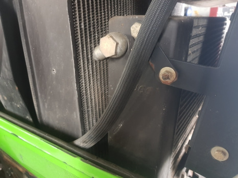 Deutz Agrotron M620, M610, M615,m640,ttv620, 610, Oil Cooler 0.015.6911.2/10 - Radiateur: photos 1 Deutz Agrotron M620, M610, M615,m640,ttv620, 610, Oil Cooler 0.015.6911.2/10 - Radiateur: photos 1
