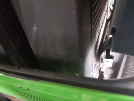 Deutz Agrotron M620, M610, M615,m640,ttv620, 610, Oil Cooler 0.015.6911.2/10 - Radiateur: photos 4 Deutz Agrotron M620, M610, M615,m640,ttv620, 610, Oil Cooler 0.015.6911.2/10 - Radiateur: photos 4