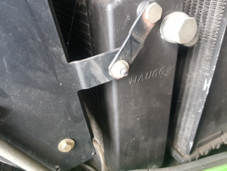 Deutz Agrotron M620, M610, M615,m640,ttv620, 610, Oil Cooler 0.015.6911.2/10 - Radiateur: photos 5 Deutz Agrotron M620, M610, M615,m640,ttv620, 610, Oil Cooler 0.015.6911.2/10 - Radiateur: photos 5