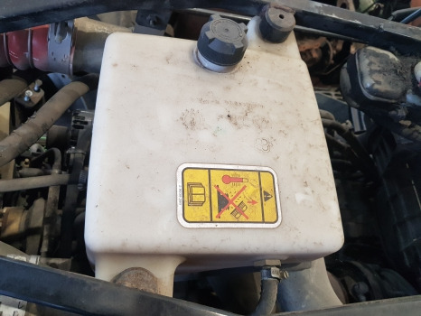 Deutz Fahr Agrotron M620, M600, Ttv610, Radiator Expansion Tank 0.015.4531.4/10 - Radiateur: photos 1 Deutz Fahr Agrotron M620, M600, Ttv610, Radiator Expansion Tank 0.015.4531.4/10 - Radiateur: photos 1