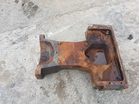 Fiat 70-90, 55-90, 60-90, 80-90 Front Axle Casting, Support 5120492, 5142827 - Essieu avant pour Tracteur agricole: photos 2 Fiat 70-90, 55-90, 60-90, 80-90 Front Axle Casting, Support 5120492, 5142827 - Essieu avant pour Tracteur agricole: photos 2