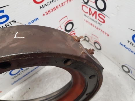 Fiat 70-90 New Holland Rear Axle Spacer Housing 5117649, 5153477, 5168571 - Essieu arrière pour Tracteur agricole: photos 5 Fiat 70-90 New Holland Rear Axle Spacer Housing 5117649, 5153477, 5168571 - Essieu arrière pour Tracteur agricole: photos 5