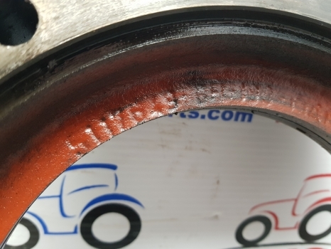 Fiat 70-90 New Holland Rear Axle Spacer Housing 5117649, 5153477, 5168571 - Essieu arrière pour Tracteur agricole: photos 2 Fiat 70-90 New Holland Rear Axle Spacer Housing 5117649, 5153477, 5168571 - Essieu arrière pour Tracteur agricole: photos 2