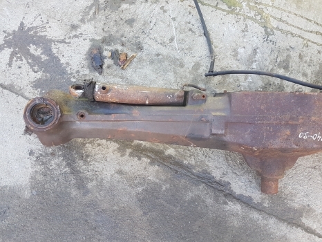 Fiat 90, F Series F120, F140, F130, 140-90 Front Axle Housing 5136886, 5162611 - Essieu avant pour Tracteur agricole: photos 2 Fiat 90, F Series F120, F140, F130, 140-90 Front Axle Housing 5136886, 5162611 - Essieu avant pour Tracteur agricole: photos 2