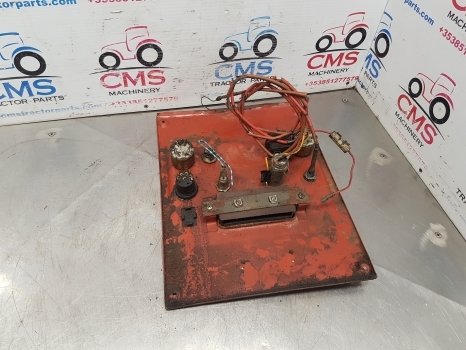 Fiat 980, Fiat 980dt, 680, 680dt, 880dt Instrument Panel 000000 - Cabine et intérieur pour Tracteur agricole: photos 5 Fiat 980, Fiat 980dt, 680, 680dt, 880dt Instrument Panel 000000 - Cabine et intérieur pour Tracteur agricole: photos 5