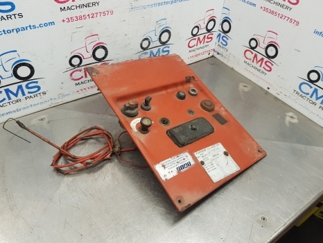 Fiat 980, Fiat 980dt, 680, 680dt, 880dt Instrument Panel 000000 - Cabine et intérieur pour Tracteur agricole: photos 2 Fiat 980, Fiat 980dt, 680, 680dt, 880dt Instrument Panel 000000 - Cabine et intérieur pour Tracteur agricole: photos 2