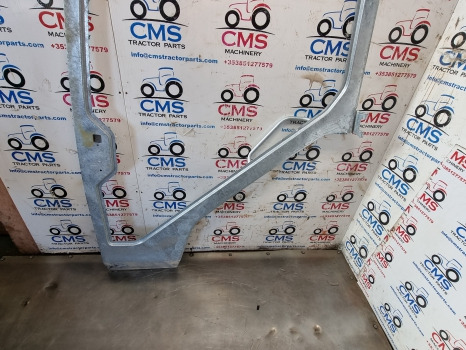 Fiat F100, F115, F120, F110, F130, F140 Cab Door Frame Left Galvanized 5163674 - Portière et pièces: photos 4 Fiat F100, F115, F120, F110, F130, F140 Cab Door Frame Left Galvanized 5163674 - Portière et pièces: photos 4