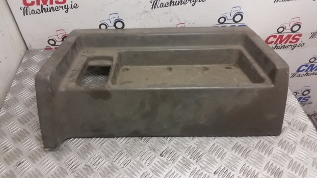 Fiat F140, F100, F120, F130, F140 Dt, F120 Dt, F130 Dtcab Interior Panel - Cabine et intérieur pour Tracteur agricole: photos 4 Fiat F140, F100, F120, F130, F140 Dt, F120 Dt, F130 Dtcab Interior Panel - Cabine et intérieur pour Tracteur agricole: photos 4