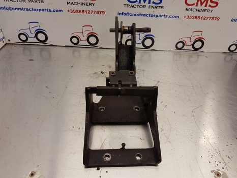 Ford 10 , 30 And Tw Series Brake Pedal Bracket For Super Q E9nn2k113ab - Pédale pour Tracteur agricole: photos 1 Ford 10 , 30 And Tw Series Brake Pedal Bracket For Super Q E9nn2k113ab - Pédale pour Tracteur agricole: photos 1