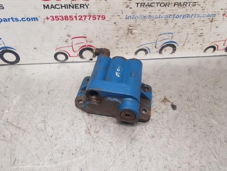 Ford 10 Series 5610 Priority Valve E4nnk846aa; E4nnr947fa; E0nnr947bb; 83949225 - Valve hydraulique pour Tracteur agricole: photos 3 Ford 10 Series 5610 Priority Valve E4nnk846aa; E4nnr947fa; E0nnr947bb; 83949225 - Valve hydraulique pour Tracteur agricole: photos 3