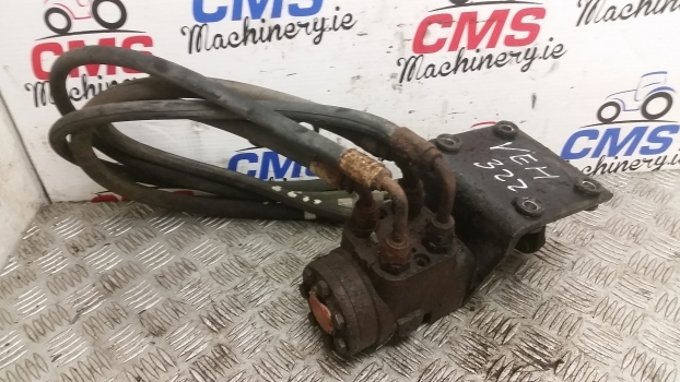 Ford 30, 10 S 4630 Danfoss Steering Motor Valve 83986295, E9223a244ba, 150n1260 - Commande de gouvernail pour Tracteur agricole: photos 5 Ford 30, 10 S 4630 Danfoss Steering Motor Valve 83986295, E9223a244ba, 150n1260 - Commande de gouvernail pour Tracteur agricole: photos 5