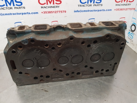 Ford 3000, 2000, 3000 Engine Cylinder Head C7nn6049ab, D0nn9f593a - Culasse pour Machine agricole: photos 5 Ford 3000, 2000, 3000 Engine Cylinder Head C7nn6049ab, D0nn9f593a - Culasse pour Machine agricole: photos 5